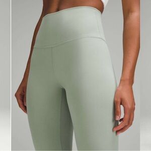 Lululemon align leggings NEW without tags ! Size 6